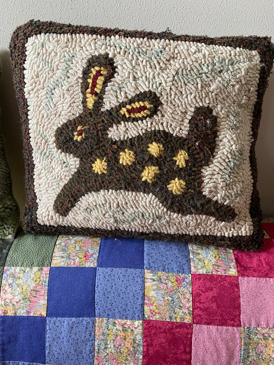 RUG HOOKED PILLOW Rabbit